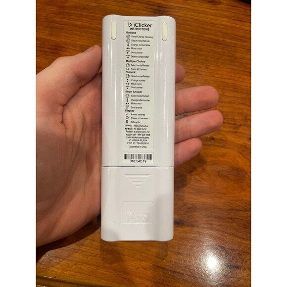 iClicker 2 Student College Remote Brand New Never Used - Picture 2 of 3